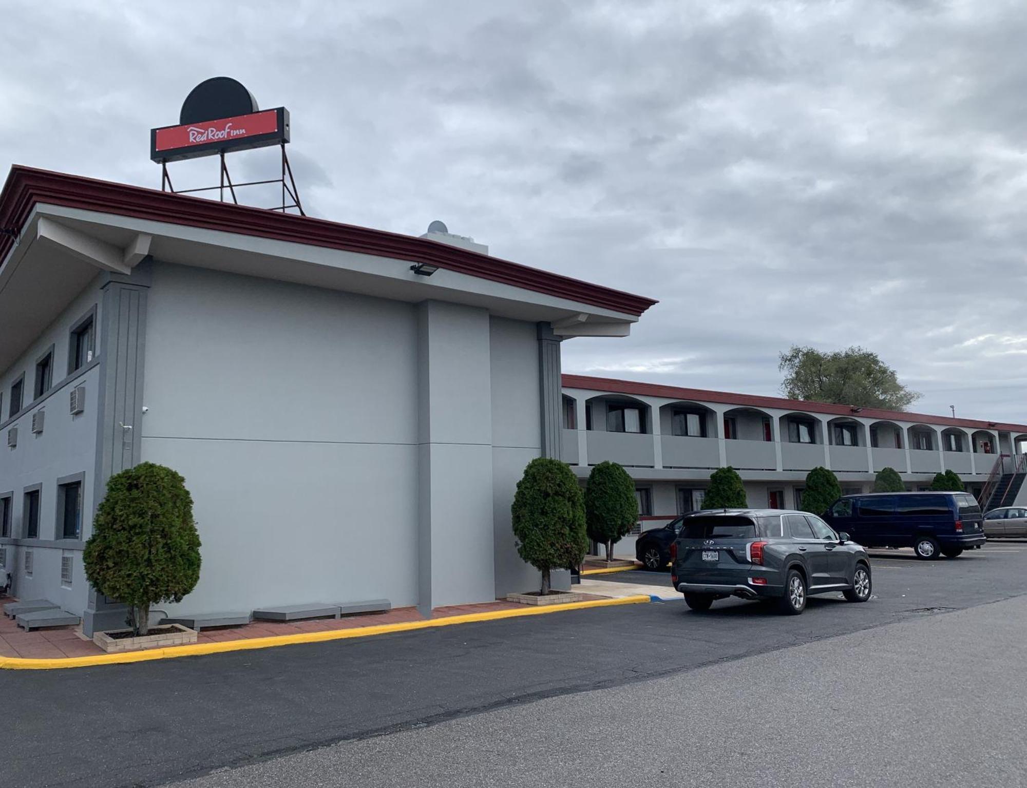 Red Roof Inn Copiague Extérieur photo
