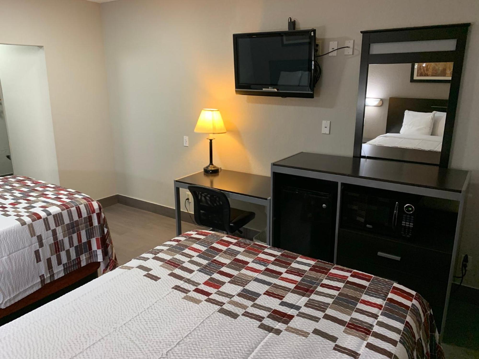 Red Roof Inn Copiague Extérieur photo